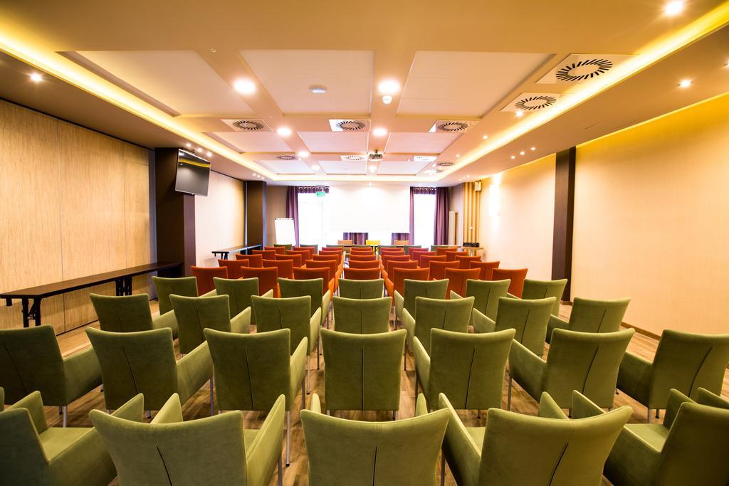 Mineral Hotel Malinowy Raj Солец-Здрой Екстериор снимка