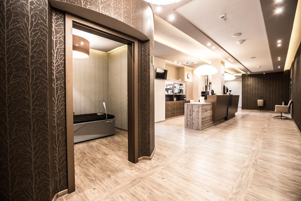 Mineral Hotel Malinowy Raj Солец-Здрой Екстериор снимка